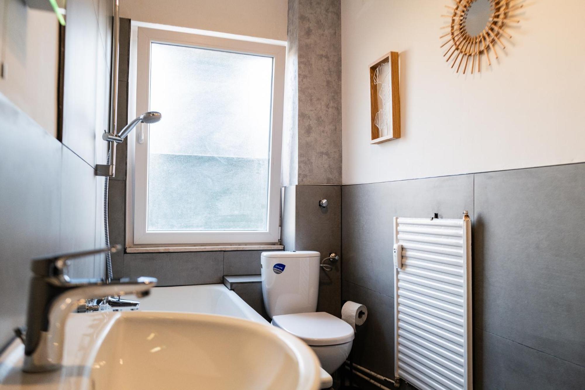#412 Komfortable, Stilvolle Wohnung Fuer 6 Personen Mülheim an der Ruhr Kültér fotó